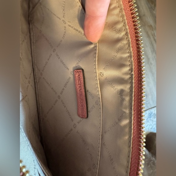 Michael Kors Wrislet - Picture 4 of 5